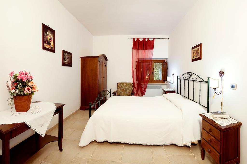 Masseria Madonna Dell'Arco Agriturismo Мартина-Франка Номер фото